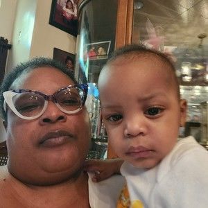 Meet your Posher, Tomeka